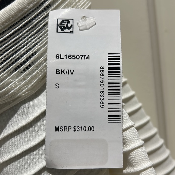 Tadashi Shoji off shoulder dress - Picture 4 of 5